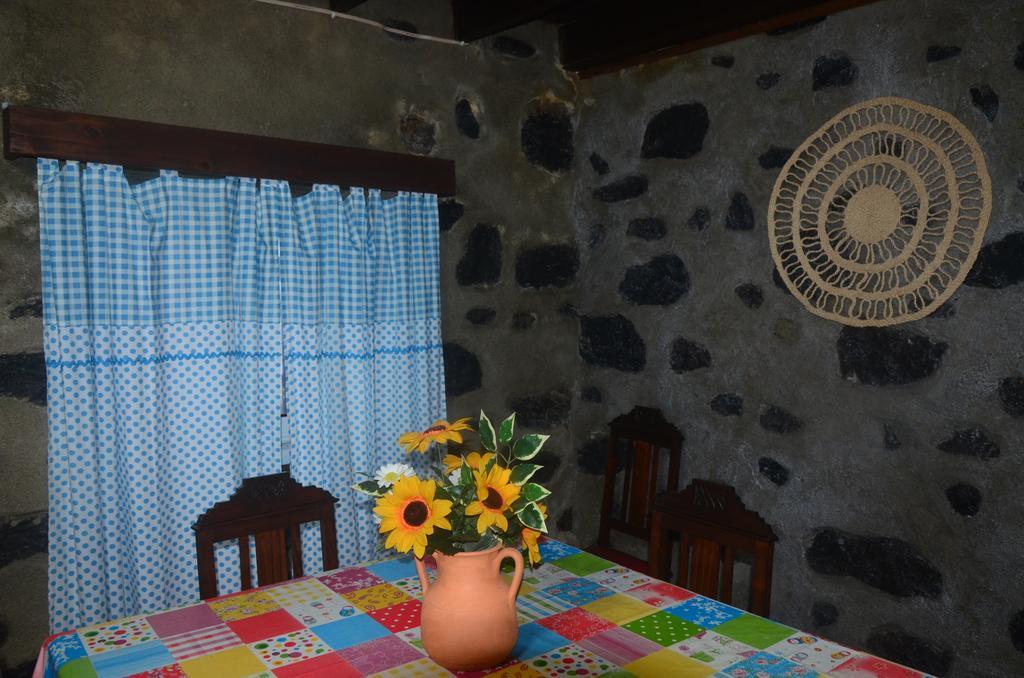 Join Our Relaxed House Near The Beach - Mosteiros Mosteiros  Exterior photo