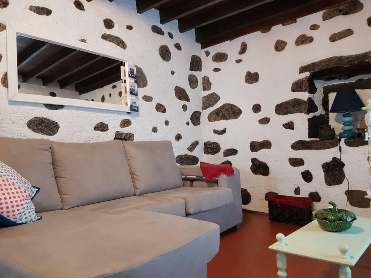 Join Our Relaxed House Near The Beach - Mosteiros Mosteiros  Exterior photo